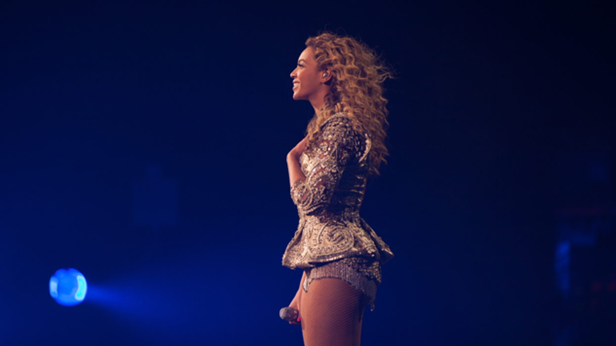 Beyonce-returns-rotator