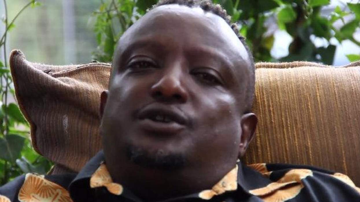 Binyavanga%20wainaina%20rotator