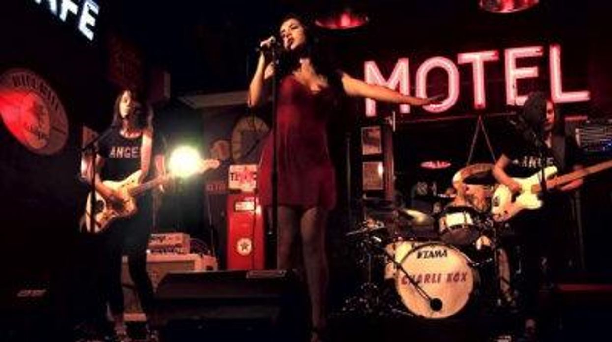 Boom-clap-charli-xcx-live-rotator