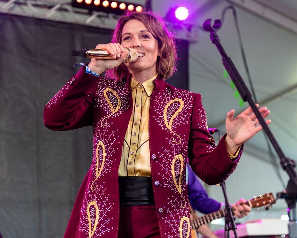 Brandi Carlile gay country singer
