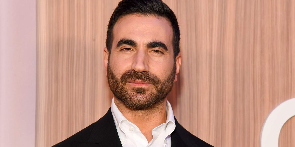 Brett Goldstein strips down & wears nearly nothing in new film 'Office Romance' | Out.com