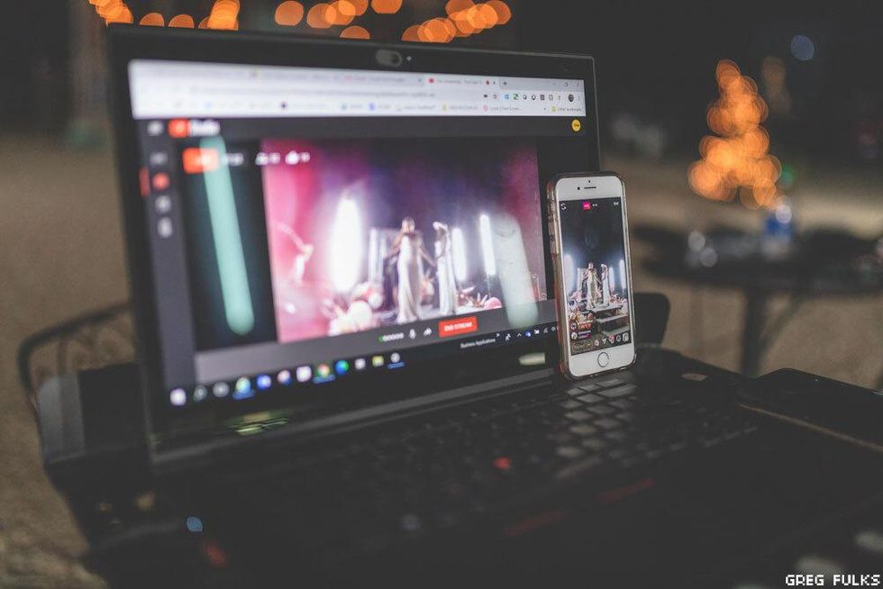 Bri and Lindsey Leaverton wedding