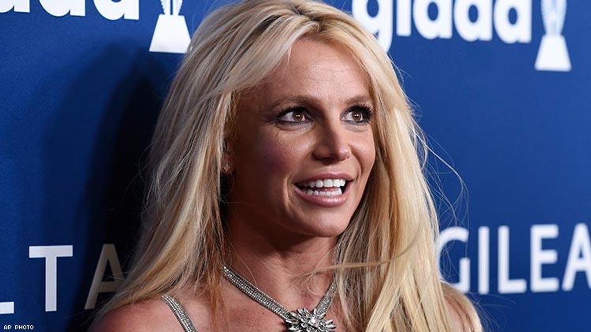 Britney Spears’ GLAAD Look Made Out of Placements—We See You, Tom Lenk