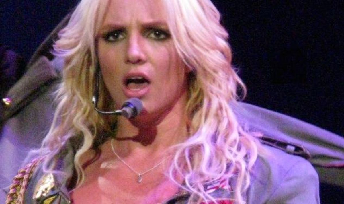 Britneyspearsxfactorlead_0