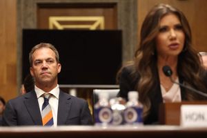 Kristi Noem's divorce report sparks hilarious memes