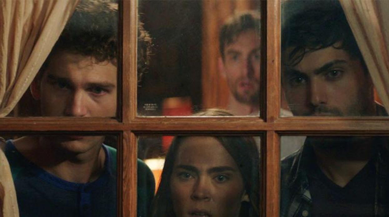 Cabin Fever 2016 trailer