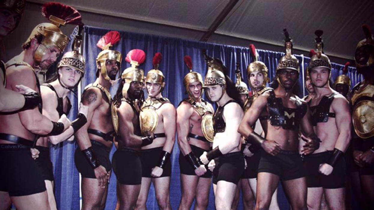 Calvinklein-madonnasuperbowl-main_0