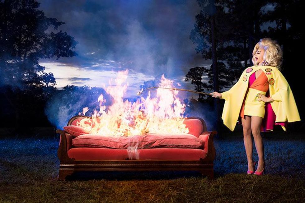 Camp-tazo-couch-burning