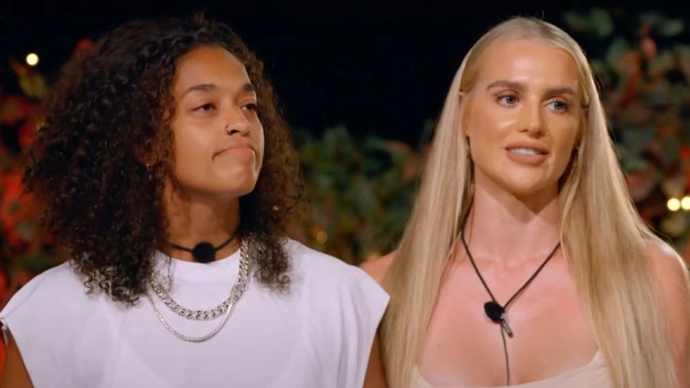 Cast members on \u200bLove at First Lie