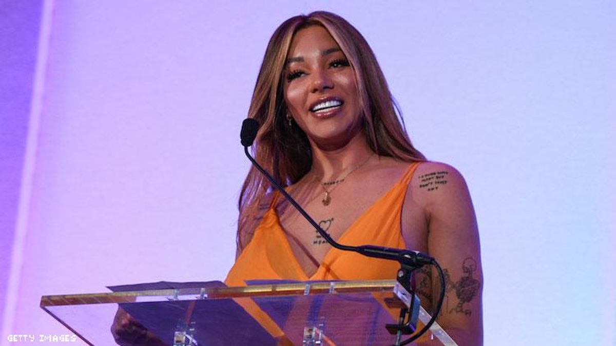 Charity that sacked Munroe Bergdorf NSPCC reports high number of canceled donations.