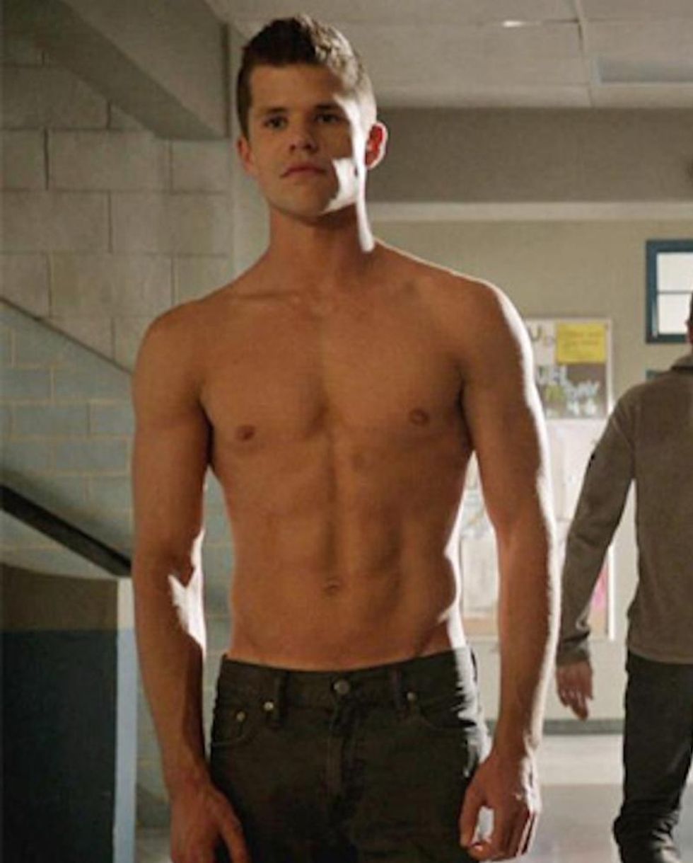 Charlie Carver