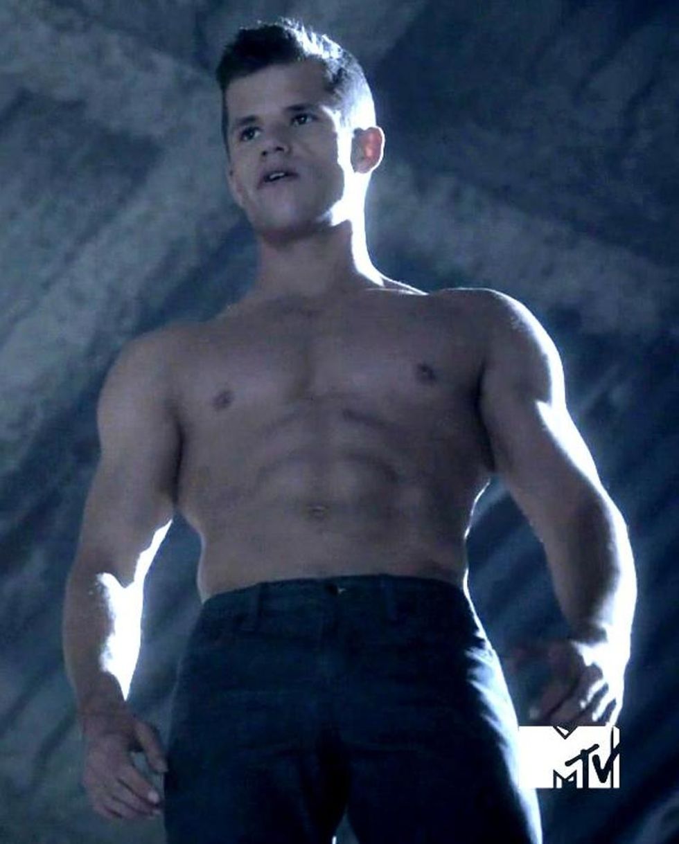 Charlie Carver