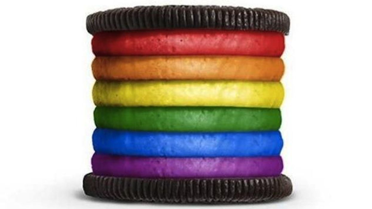 Chi-krafts-gay-pride-oreo-draws-20000-comments-001_0