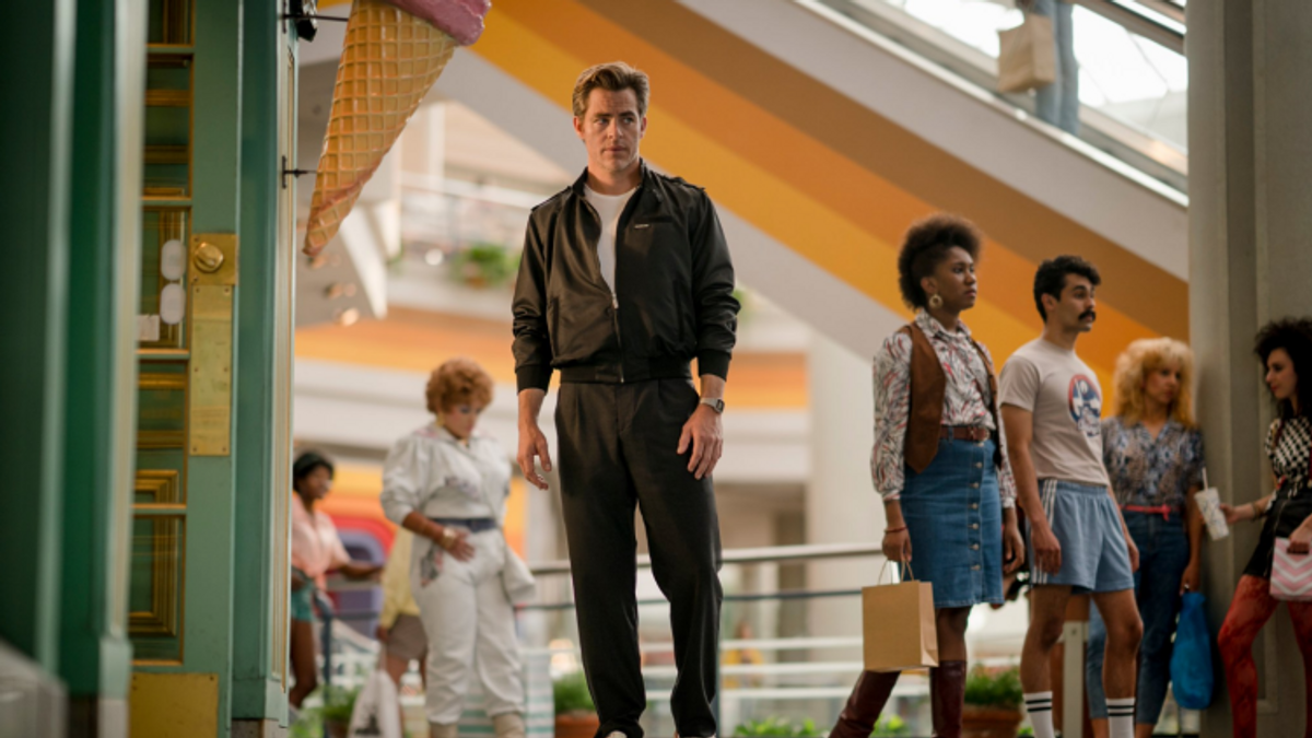Chris Pine is Back From the Dead in 'Wonder Woman 1984'