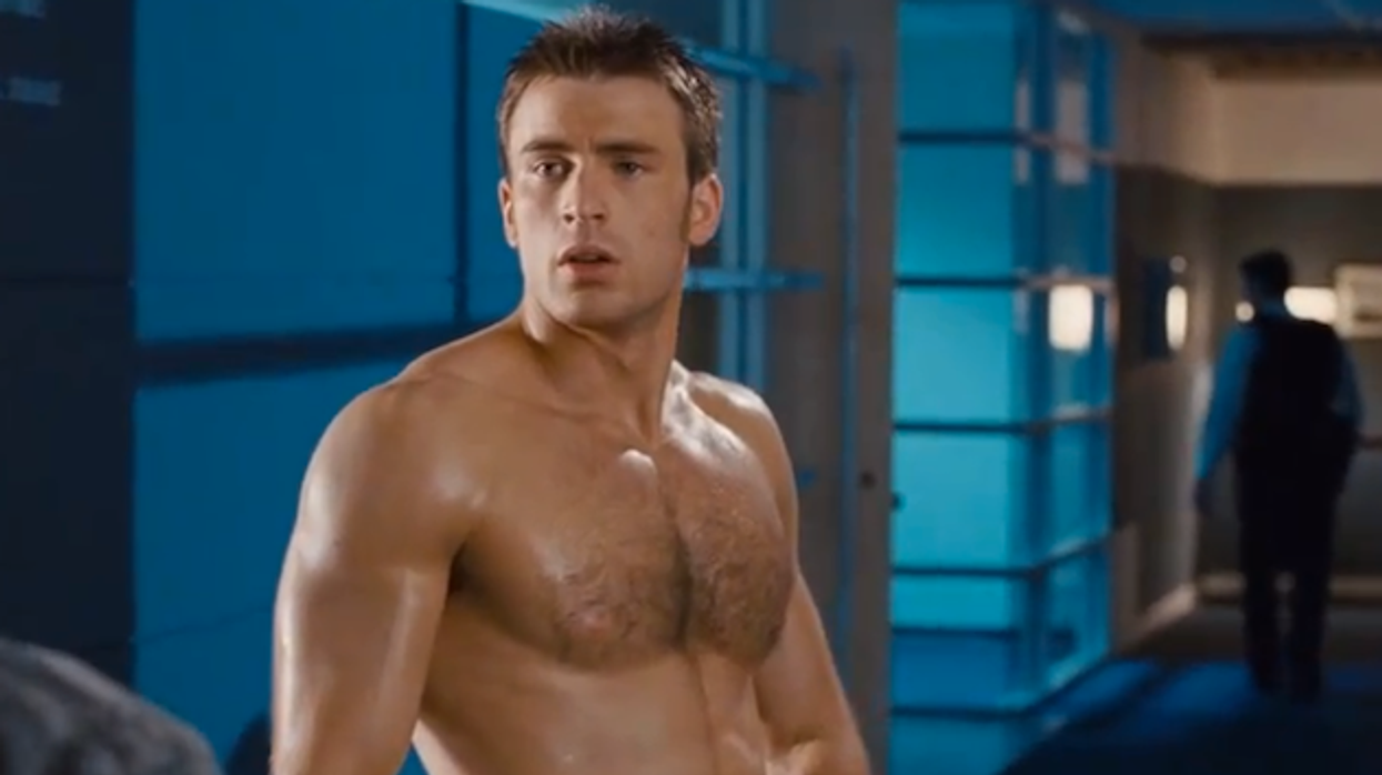 Chrisevansshirtlessrotate_0