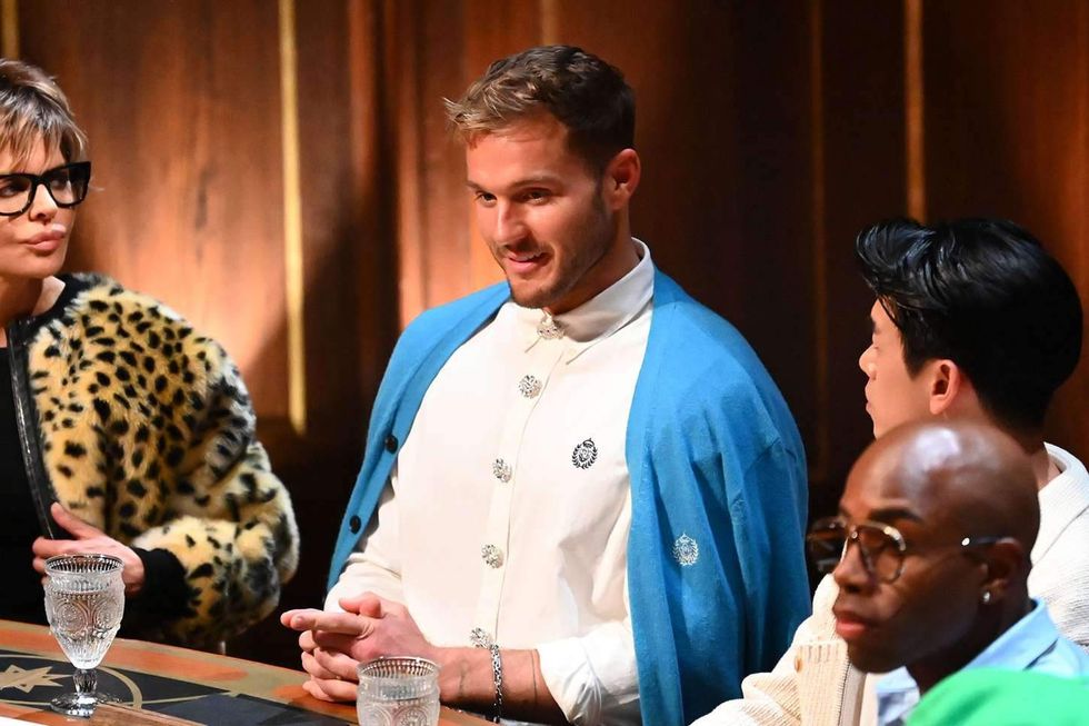 Colton Underwood and Lisa Rinna on The Traitors