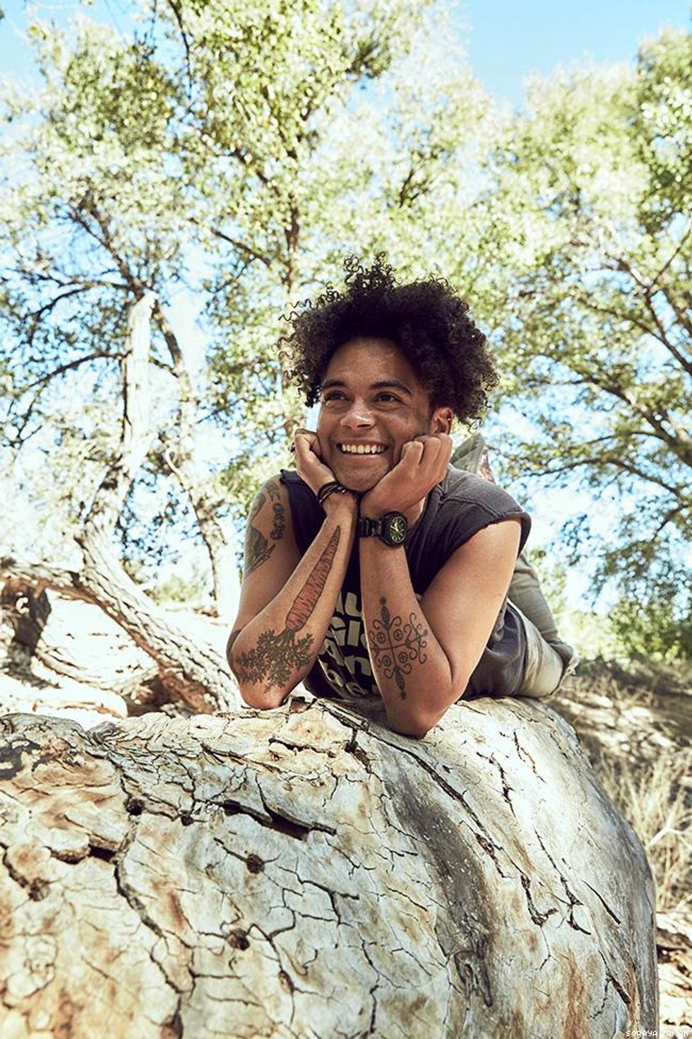 Dan Clay is Carrie Dragshaw