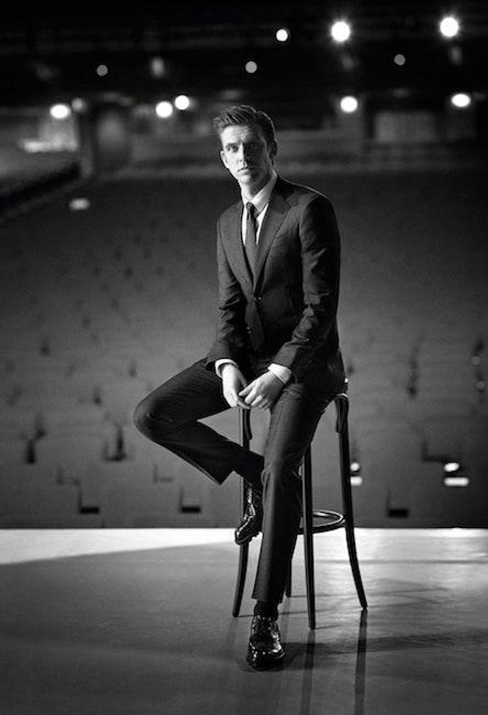 Dan Stevens armani