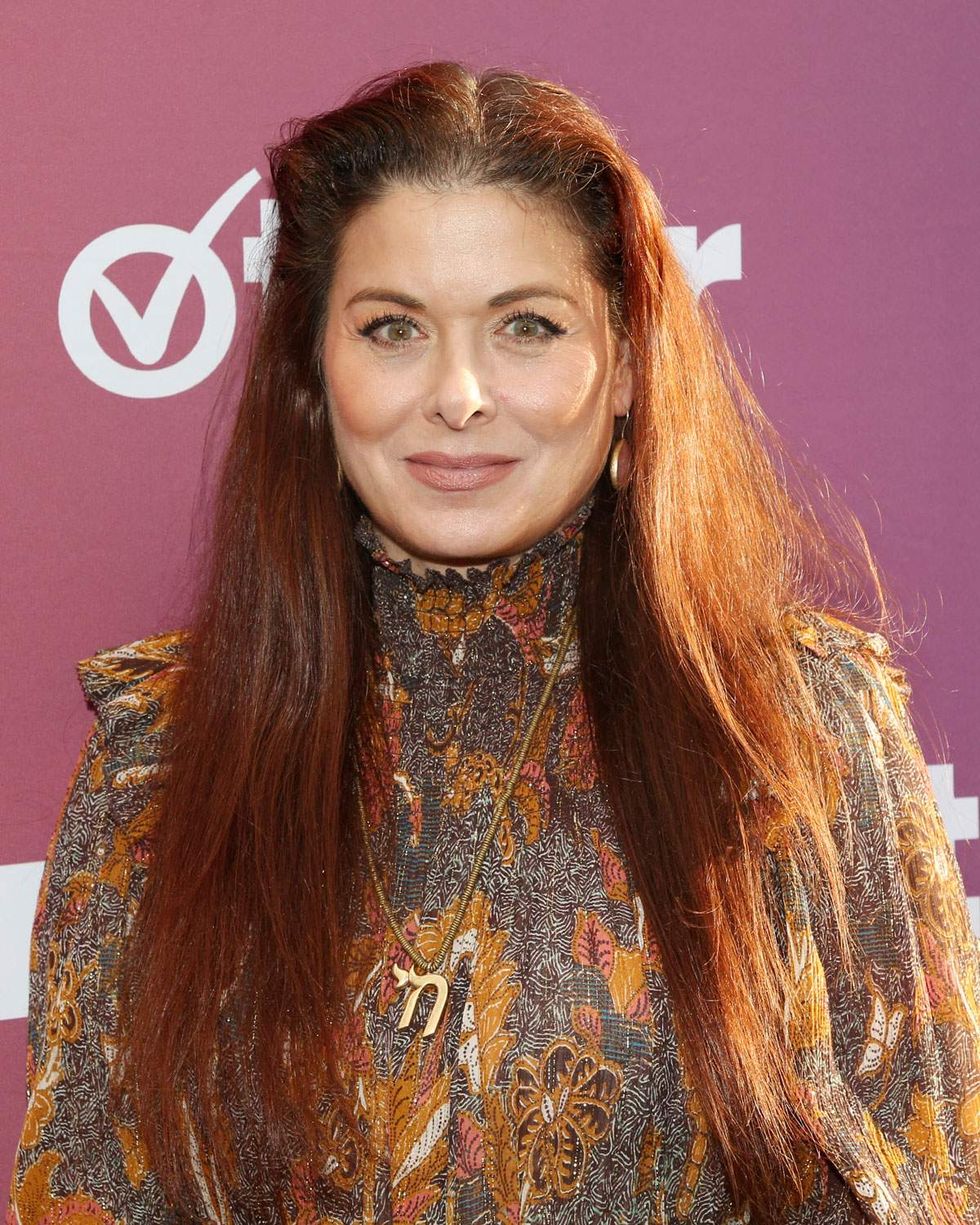 Debra Messing