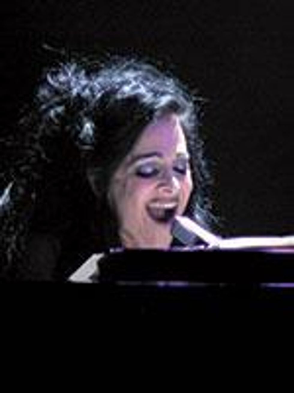 Diamandagalas_andynewcome_wikimediacommons