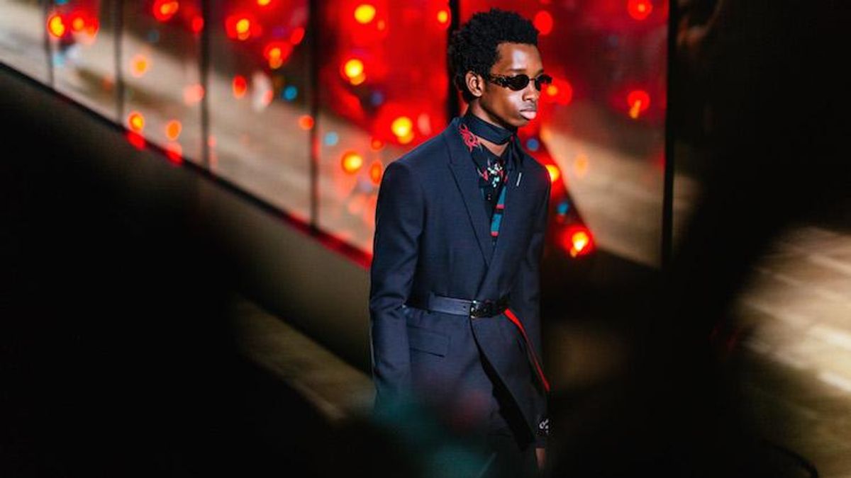 Dior Homme's Fall 18 Show Brought Back 90s Male Supermodels