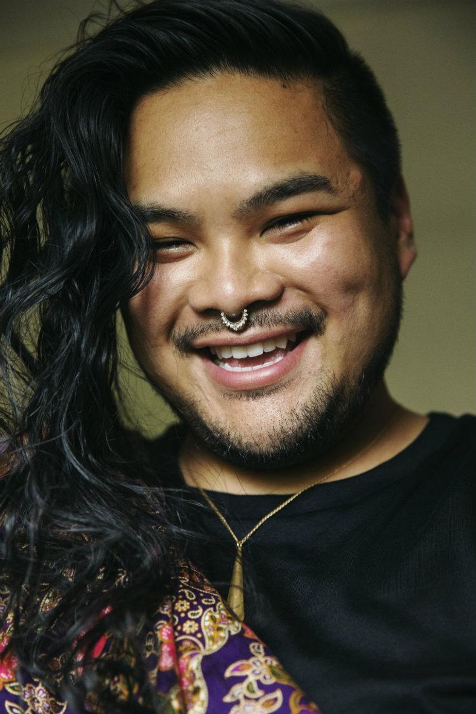 Disco_pop_artist_rv_mendoza_shares_a_story_on_self-acceptance_and_self-celebration