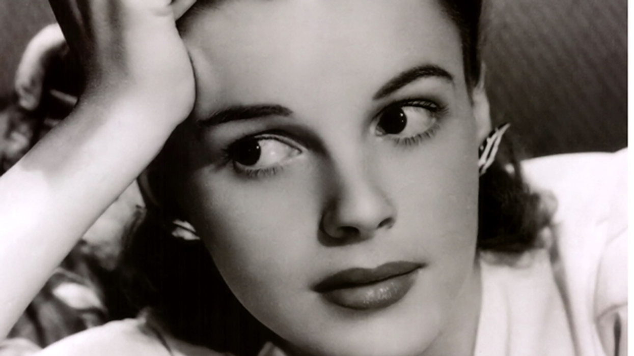 Divining-divas-rotator