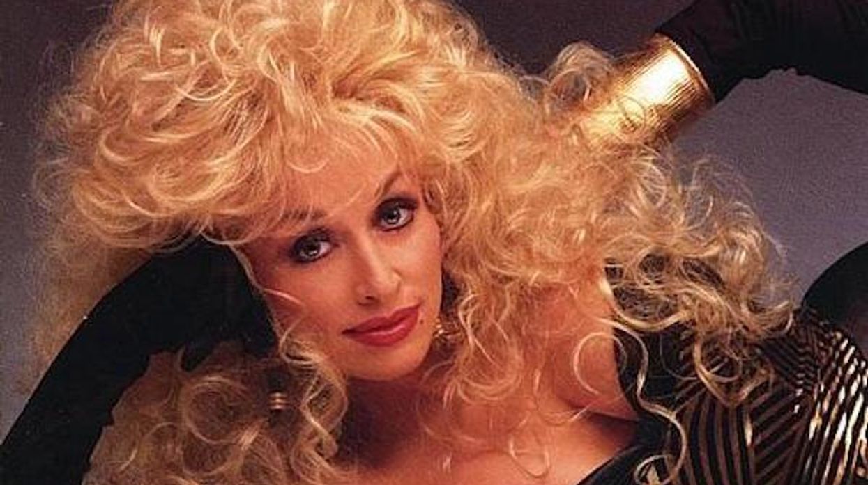 dolly-parton-rainbow