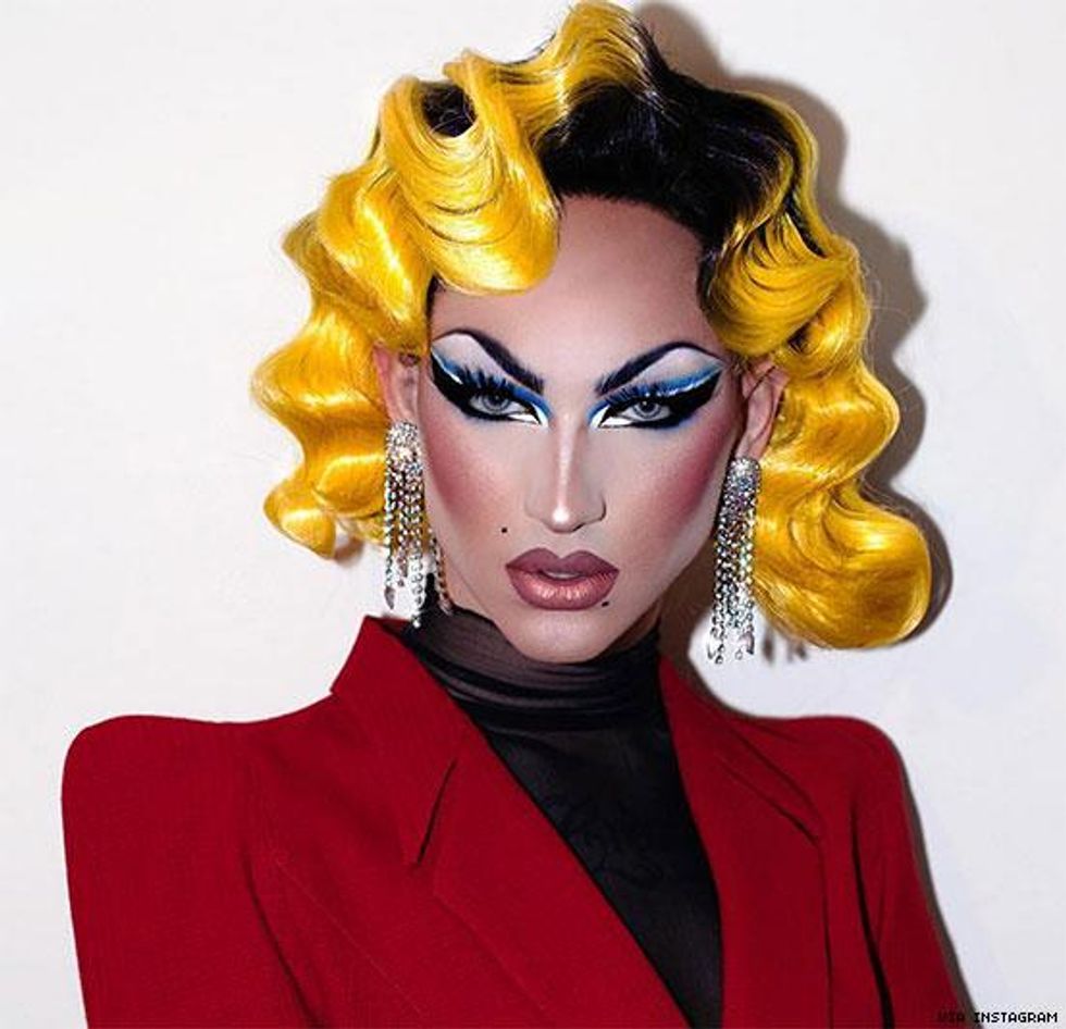 drag queens to follow