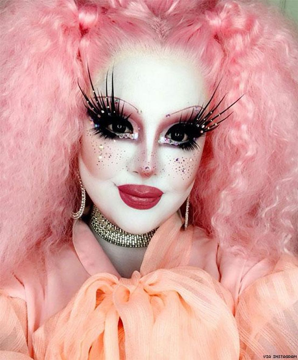 drag queens to follow