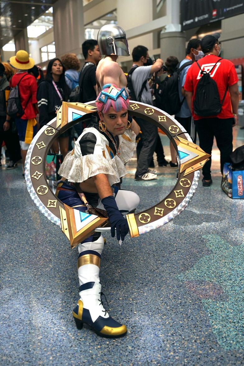 Here's Anime Expo 2022's best costumes in GIF form