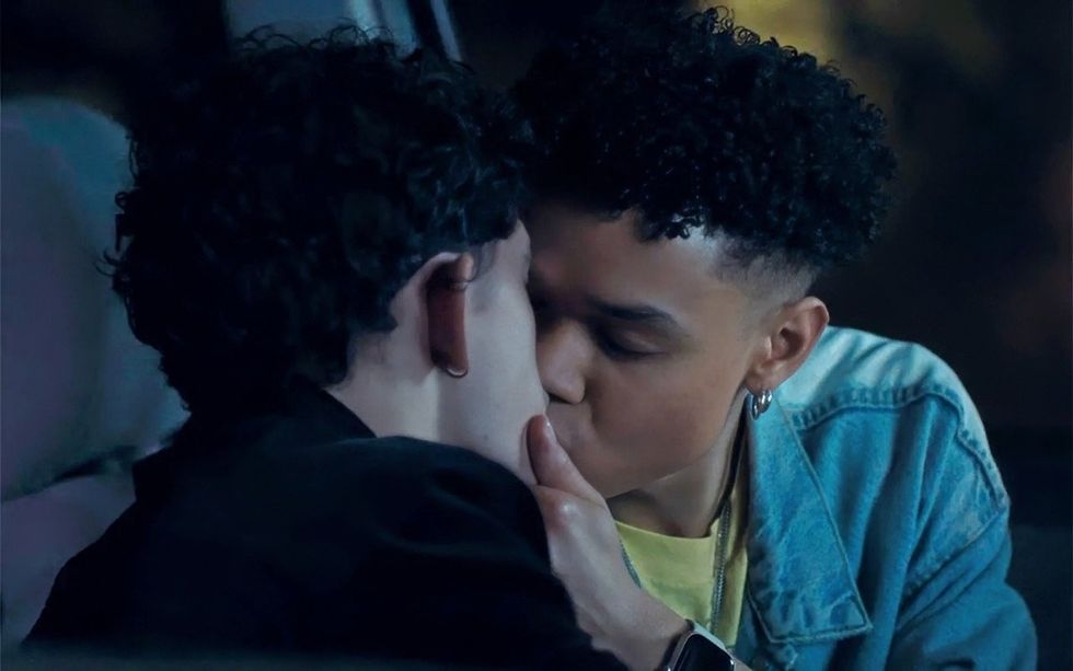 eddie and billy kissing in agatha all along