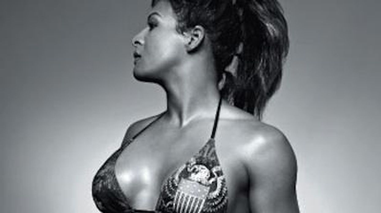 Fallonfox-queenofswords_cr