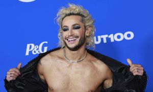 Frankie Grande wears nothing but a towel in sexy new gym selfie