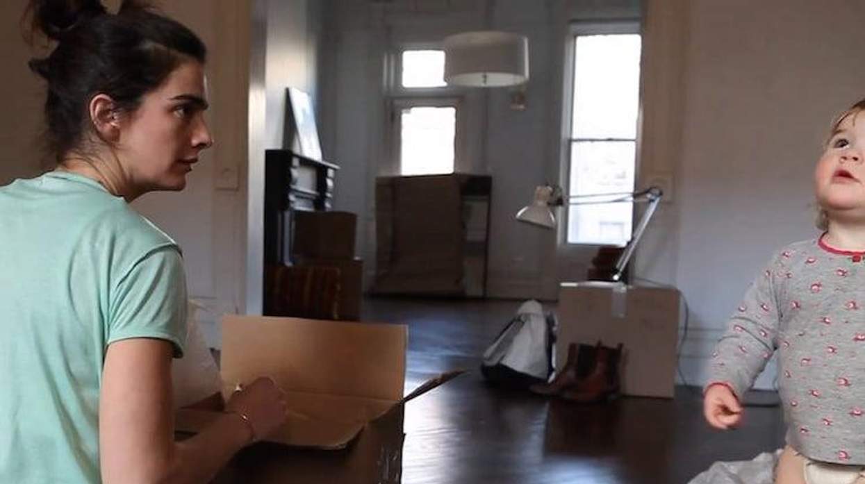 Gabby Hoffman in Lyle