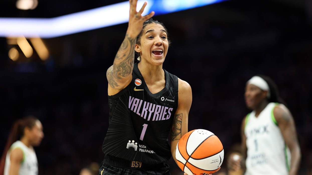 Gabby Williams playing