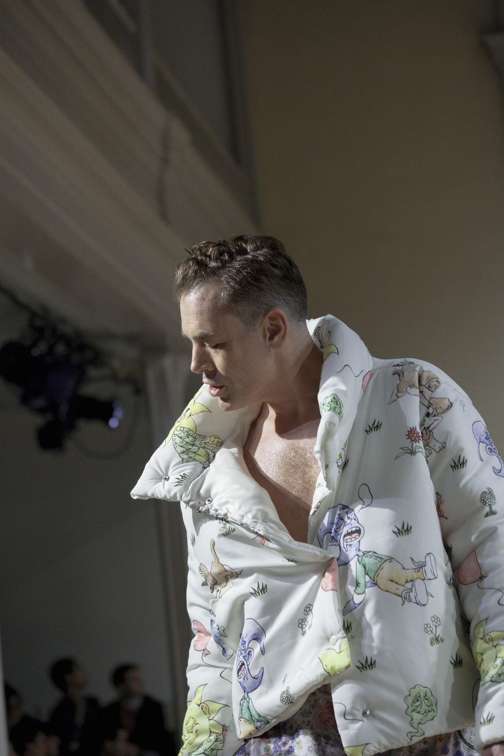 Gauntlett Cheng Let Their Catwalk Go To The Dogs