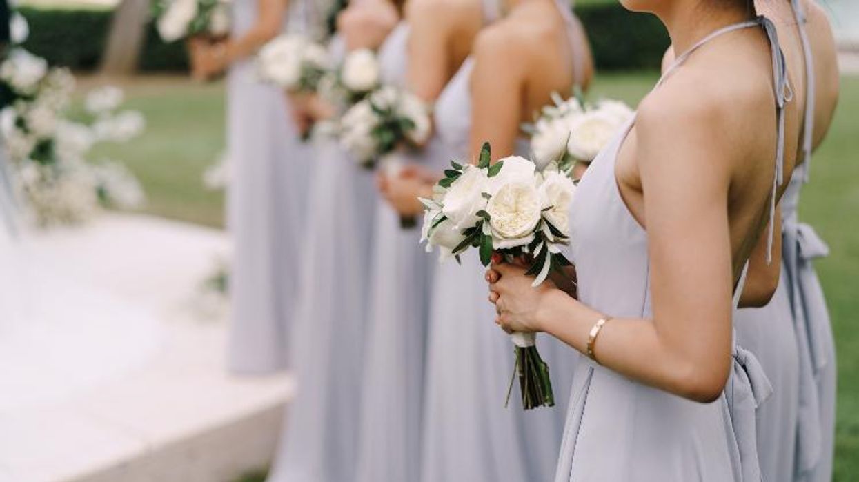 gay-bridesmaid-banned-from-bringing-girlfriend-to-sisters-wedding-reddit-aita-thread