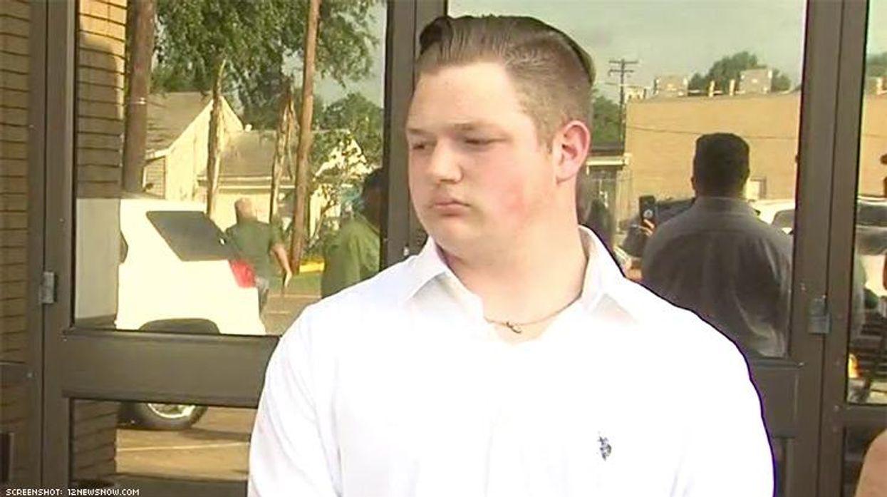 Gay Texas Councilman Ousted After Being Blackmailed with Grindr Nudes