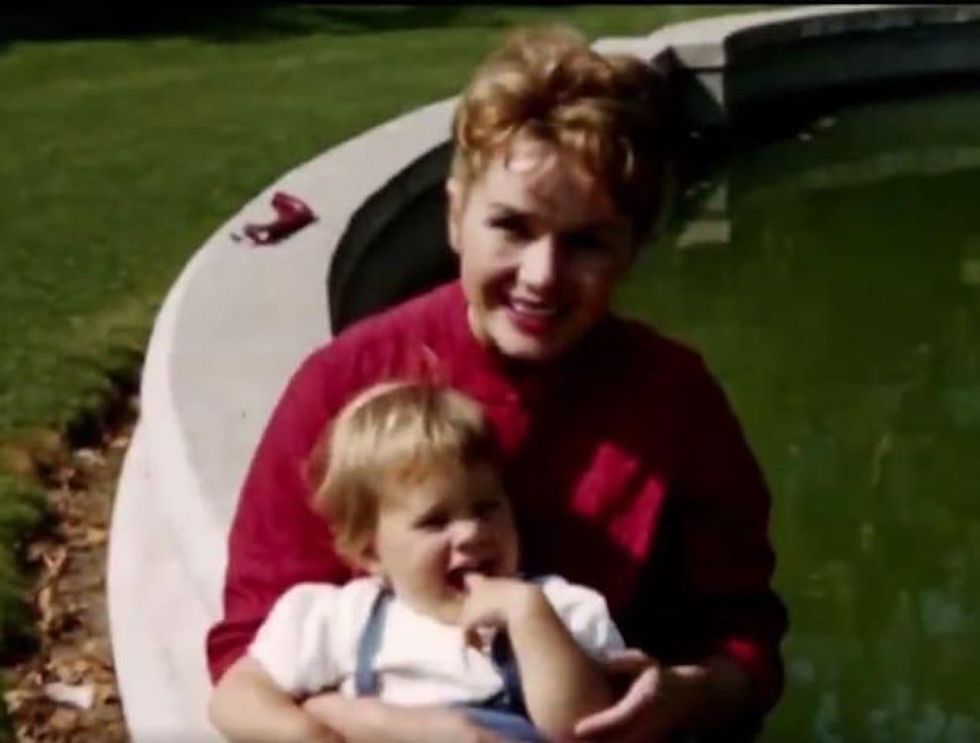 Golden Globes pays beautiful tribute to Carrie Fisher & Debbie Reynolds