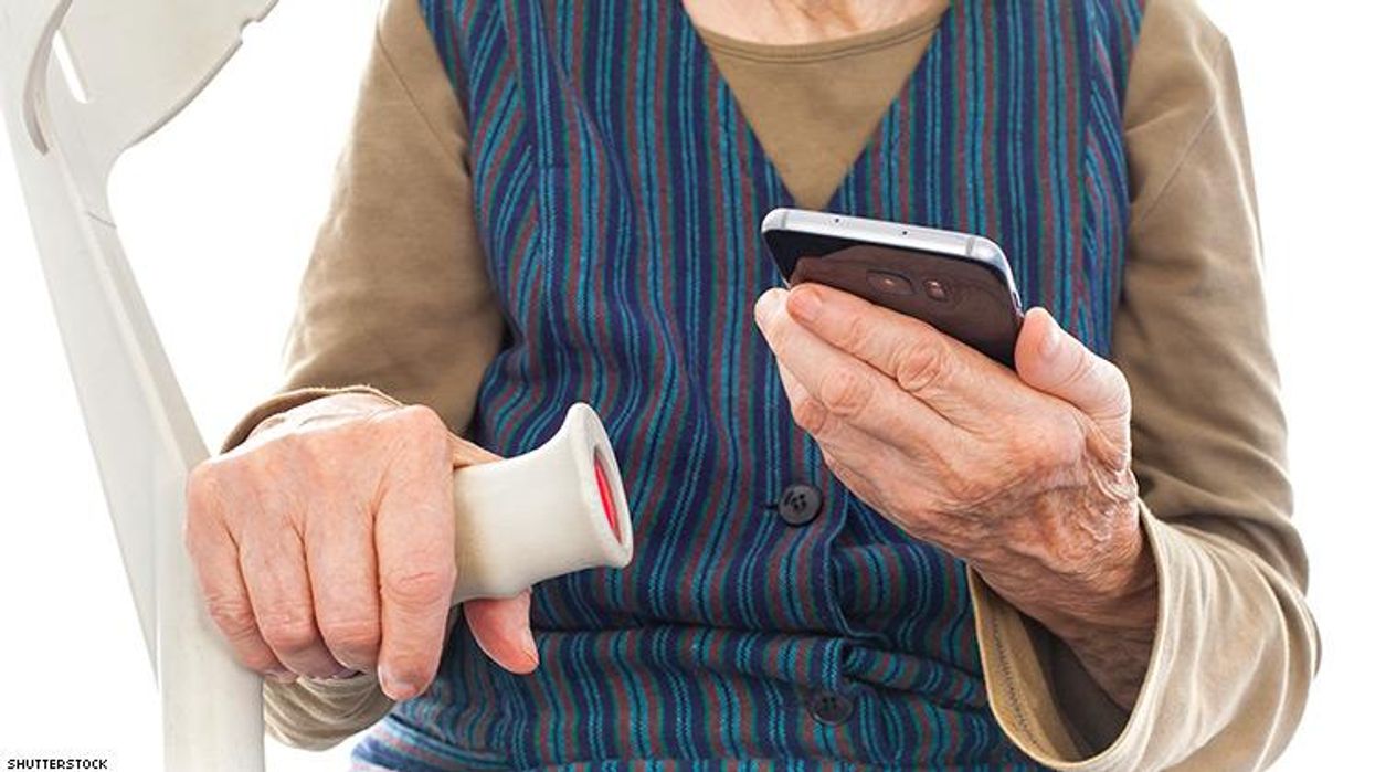 GRANDMA'S ON THE HORN