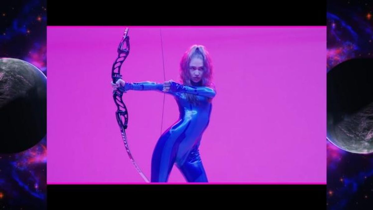 Grimes’ New Single Is a Cyber Femme Anthem