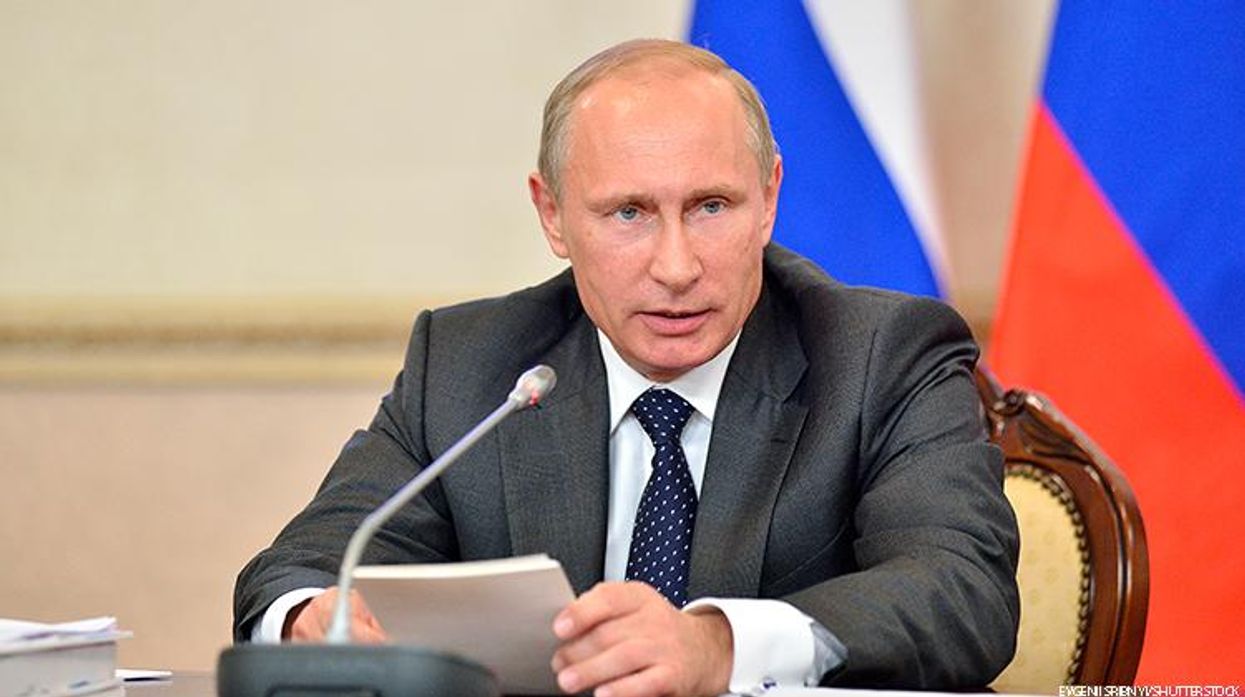 Hackers Turn Putin Into Gay Meme, Post All Over Bulgarian TV