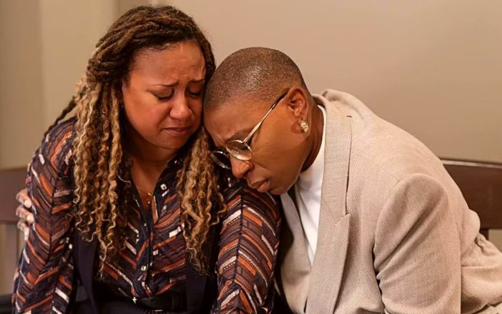 Hen and Karen Wilson on 9-1-1