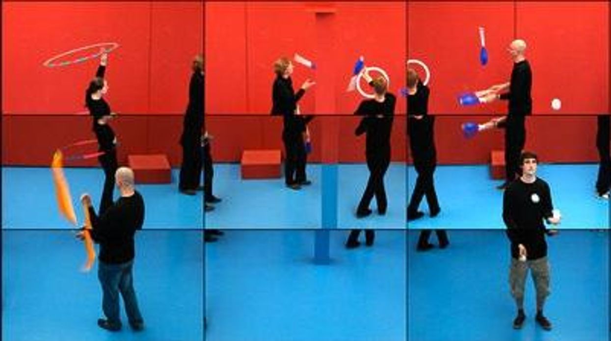 Hockney-jugglers-cr