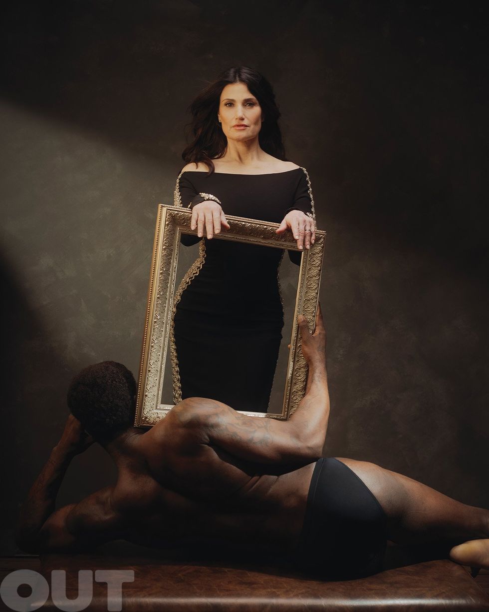 Idina Menzel in a Jenny Packham black dress with crystal details and Naturalizer black pumps