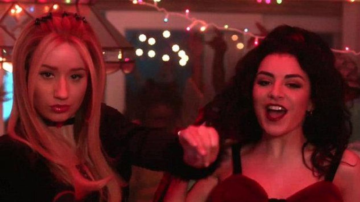 Iggy_azalea_fancy_rotator_0