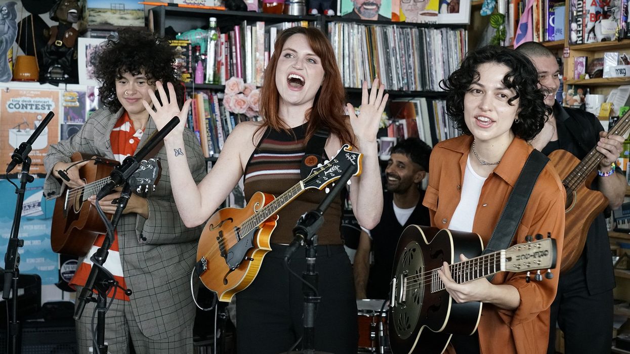 <p>MUNA's 'Silk Chiffon' Gets Countryfied in NPR <em>Tiny Desk</em> Performance</p>