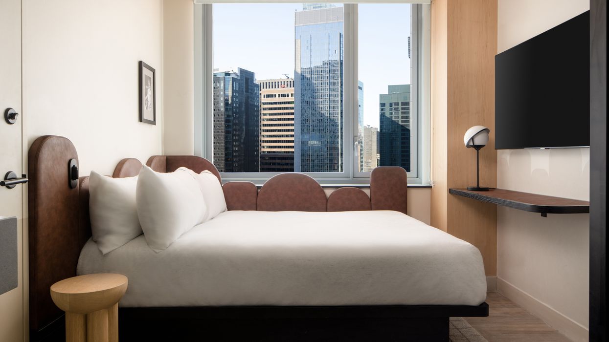 <p>Why LGBTQ+ travelers are booking Motto Times Square for NYC getaways</p>