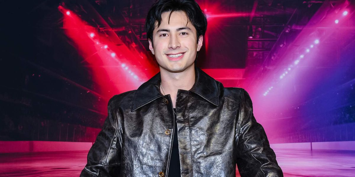 Heated Rivalry star Hudson Williams' nasty back arch is breaking the internet